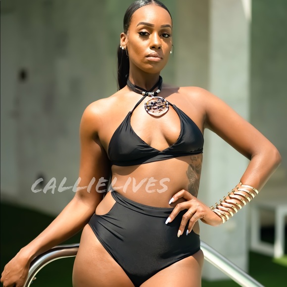 Xena Plus: Black CutOut High Waist 2PC Bikini XL - Picture 2 of 8